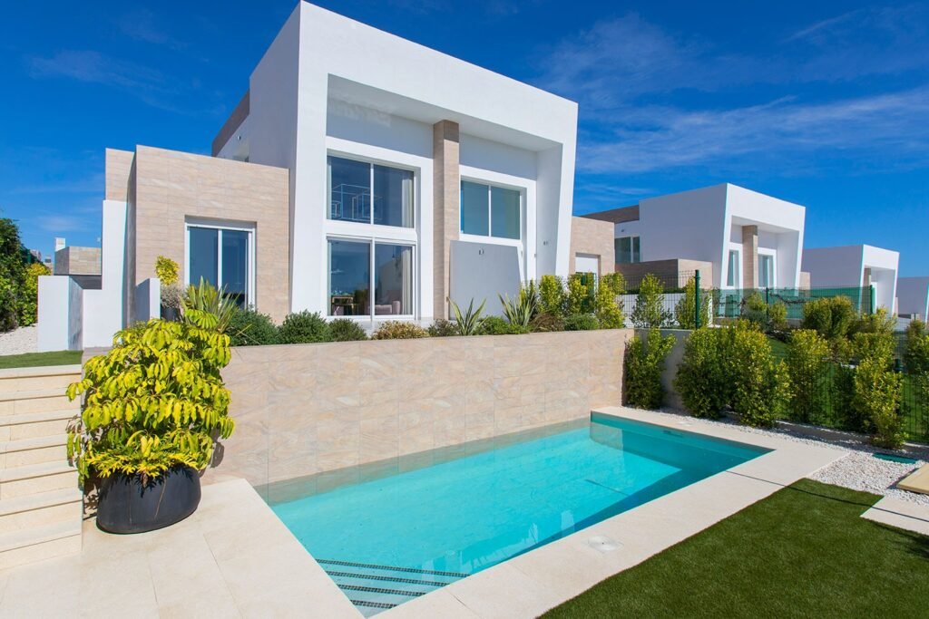 Bungalow Moderno con Piscina Privada