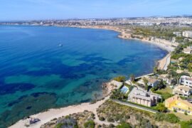 Vista de drone punta prima playa vista-de-drone-punta-prima-playa