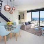Comedor con vistas al mar – fotografía inmobiliaria para animación con IA