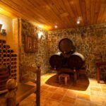 Finca 3 Bodega de piedra en casa rústica – fotografía inmobiliaria de interiores