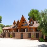 finca-con-casa-de-madera-en-torremanzanas